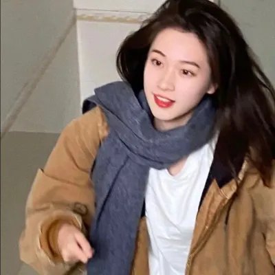 岸边露伴一动不动